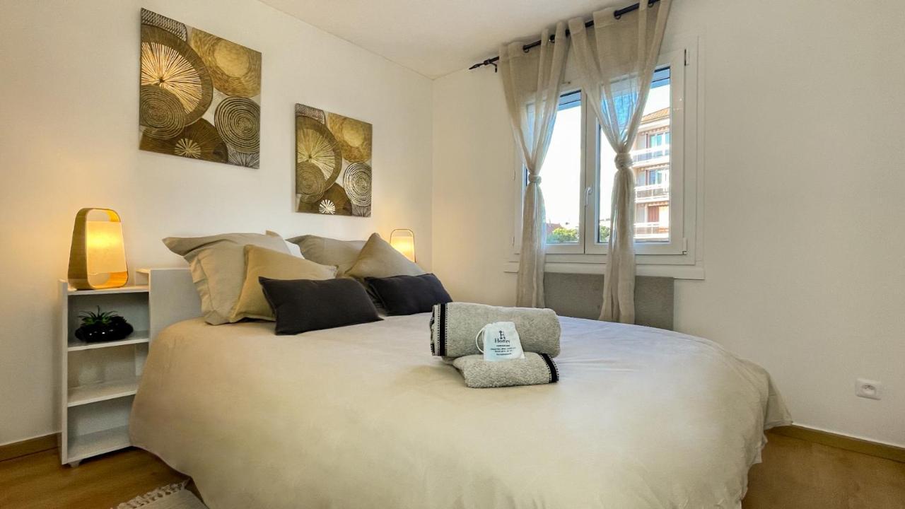 Homey Wood - New - Appartement Avec Une Chambre - Parking Prive Gratuit - Balcon Prive - A 5 Min De La Gare Pour Rejoindre Geneve Annemasse Eksteriør billede